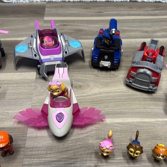 🚩 Paw Patrol puppy & kitty Action Figures & Playsets - Picture 8 of 10